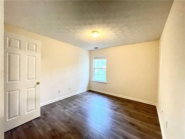 Building Photo - 1820 Chasewood Park Dr