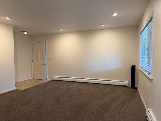 Building Photo - 1114 Centaur Cir