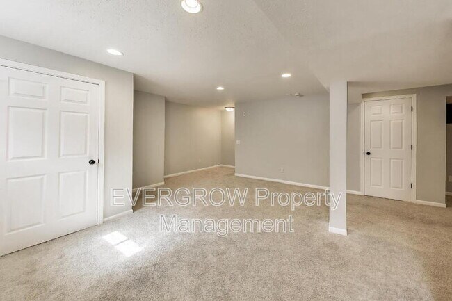 Building Photo - 14175 Nicholas Dr