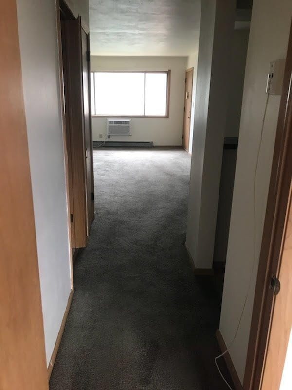 Building Photo - Cozy 1 Bedroom Apartment