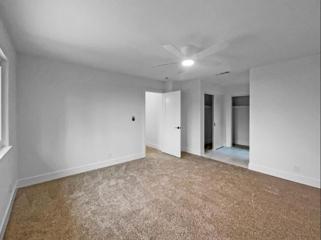 Building Photo - 7952 Summerplace Dr