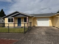 Building Photo - Updated two-bedroom one bathroom duplex in Thurston!