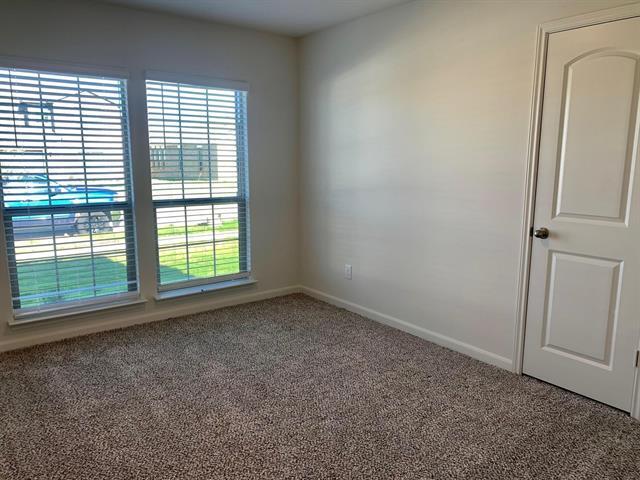 Building Photo - 612 Aqueduct Dr