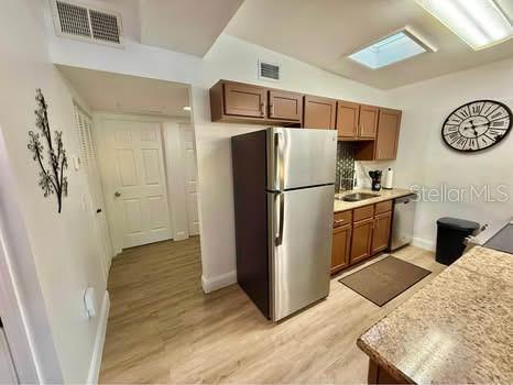 Building Photo - 1006 W Catherine St