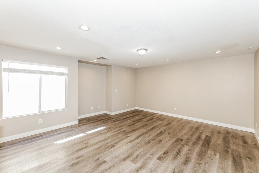 Building Photo - 7309 Bindweed Rd
