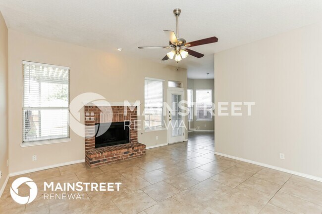 Building Photo - 719 E Grubb Dr