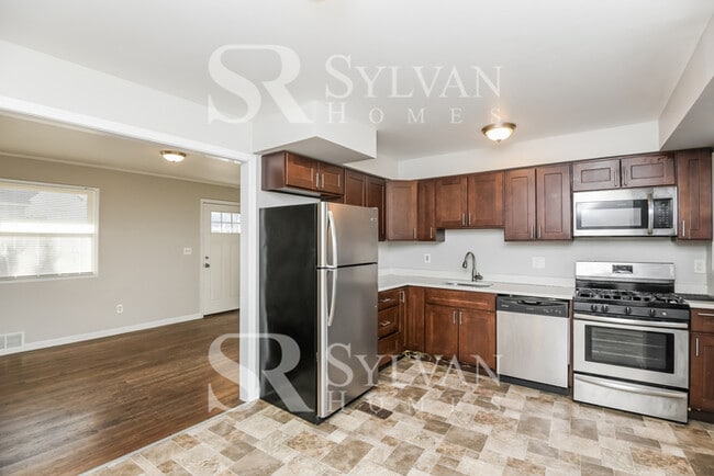 Building Photo - Rest. Relax. Recharge. Home awaits!