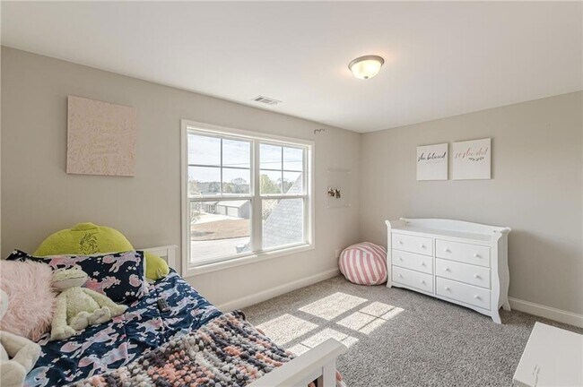Building Photo - 123 Mulberry Dr