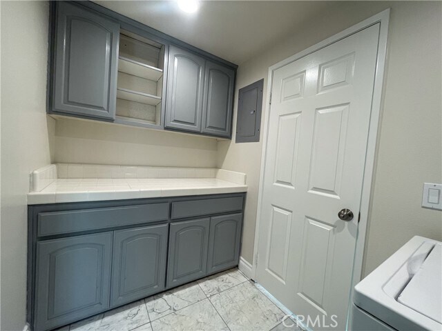 Building Photo - 6492 Fairlynn Blvd