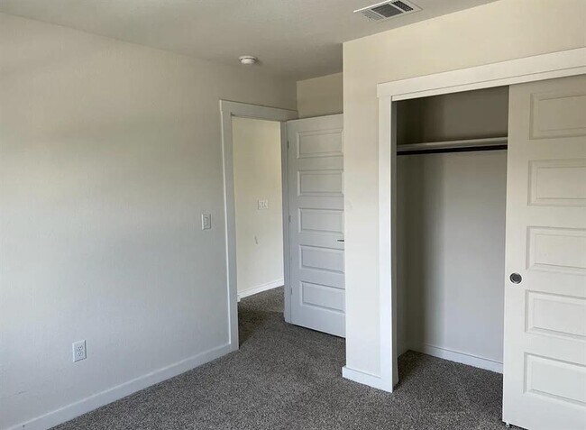 Building Photo - 1937 Ruger Pass