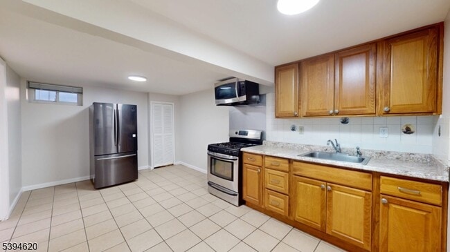 Building Photo - 750 Lafayette Ave