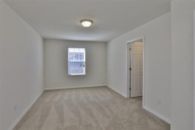 Building Photo - 9162 Hillcroft Dr