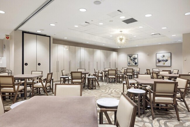 Building Photo - 5070 Lake Catalina Dr