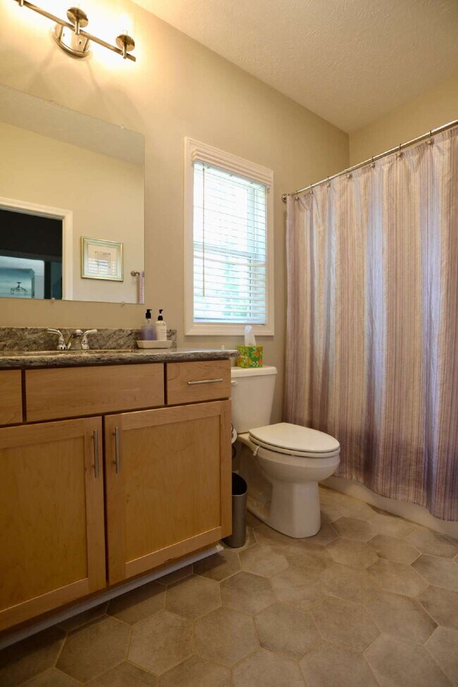 Building Photo - “Stunning 4-Bedroom Retreat with Granite Elegance at 2 River Drive, Pinehurst"