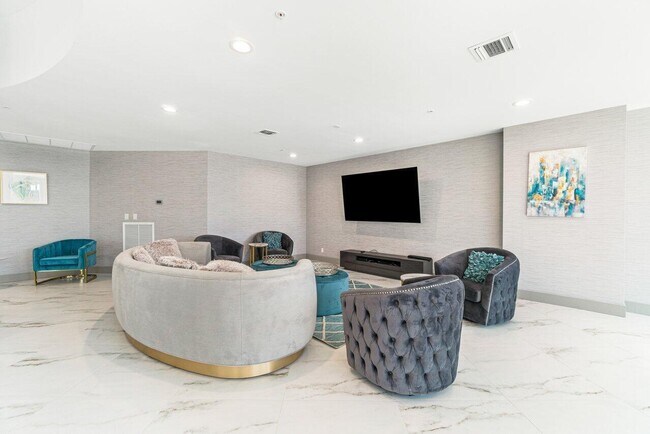 Building Photo - 5200 N Ocean Dr