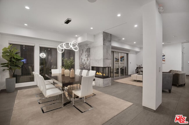 Building Photo - 6379 Colgate Ave