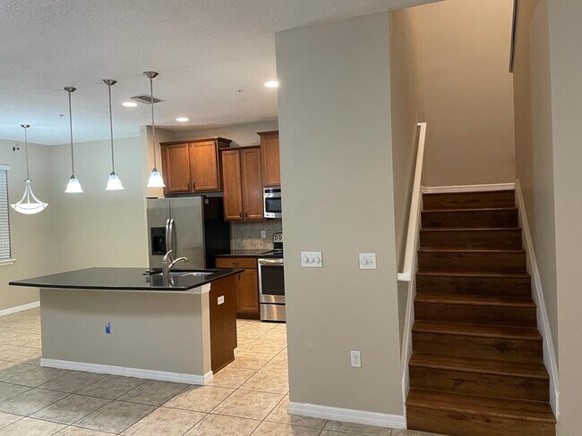 Building Photo - 8409 Costa Blanca Ct