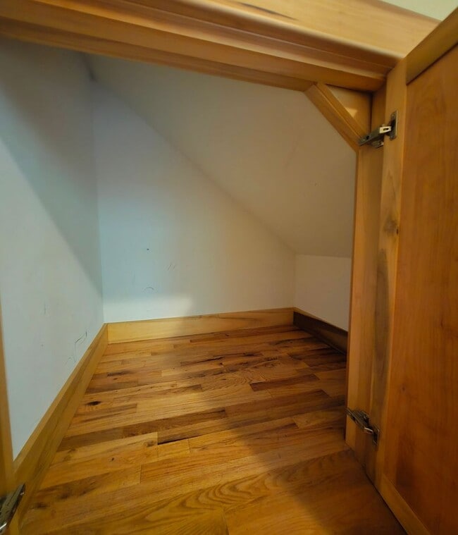 Building Photo - 2 Bedroom, 2 Bathroom Home For Rent in the...