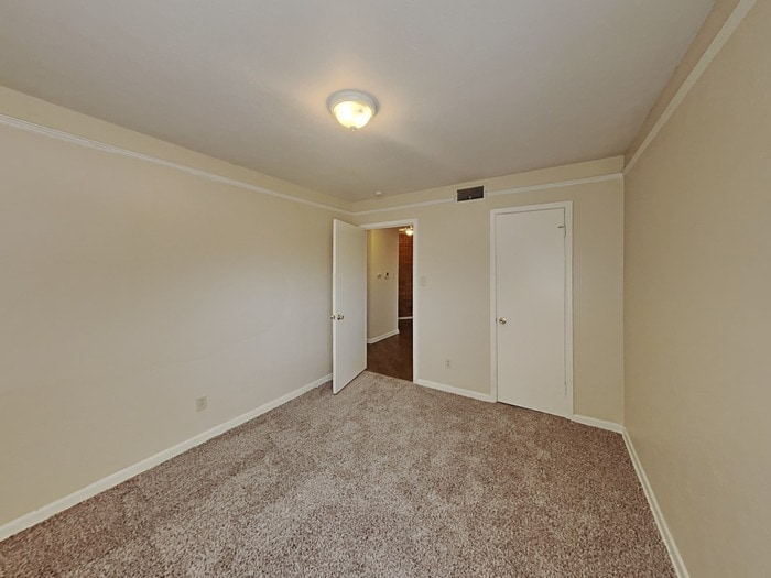 Building Photo - 3405 Norton Dr