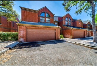Building Photo - Stylish 3-Bed, 2.5-Bath Townhome with Fireplace & Move-In Ready Upgrades