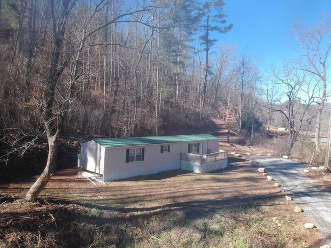Building Photo - 2bd/2ba mobile home on Little Savannah available for year-long lease May 1st $1450 a month