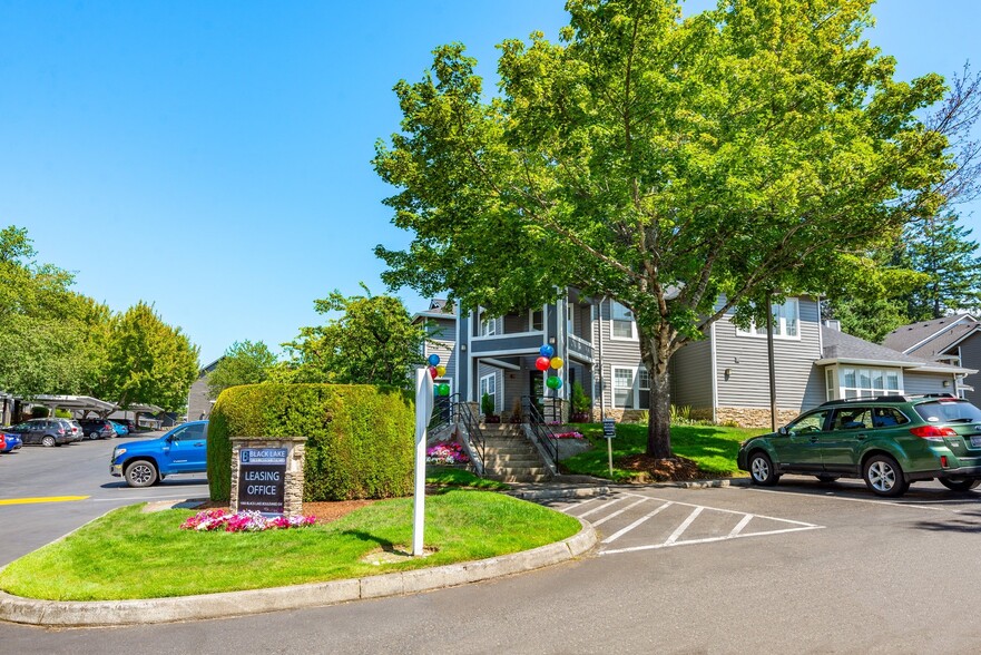 Building Photo - Black Lake Apartments