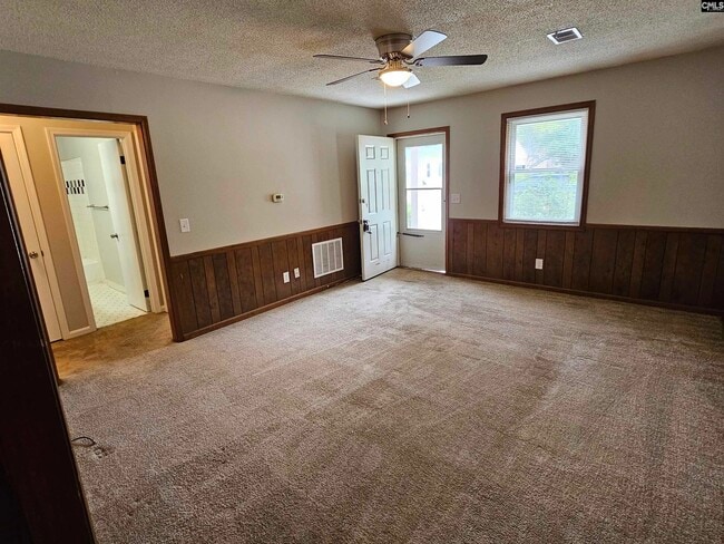 Building Photo - 3904 Persimmon St