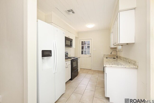 Building Photo - 4314 Mimosa St