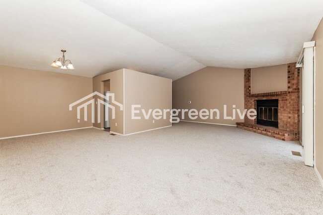 Building Photo - 5699 Waynegate Rd