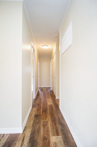 Building Photo - 622 Whitlock Ave