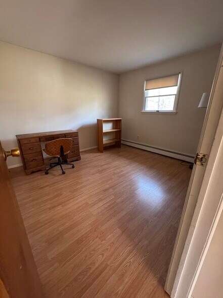 Building Photo - 5 Romeo Dr