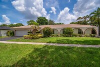 Building Photo - 6749 S Grande Dr