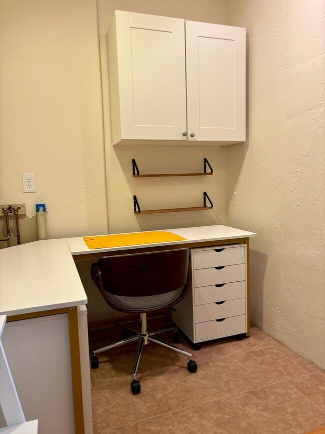 Building Photo - 1 Bed 1 Bath Condo in the heart of Down Town!