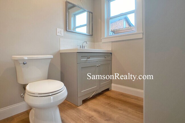 Building Photo - 55 Spring St