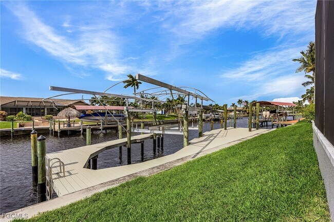 Building Photo - 3614 SE 17th Pl