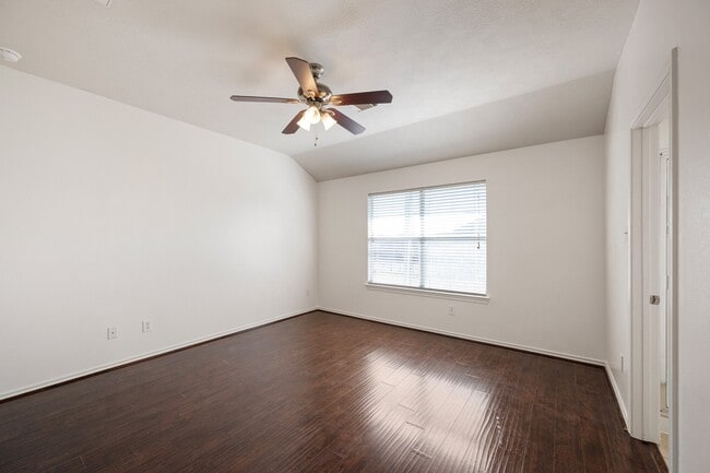 Building Photo - 11938 Ramla Place Trail