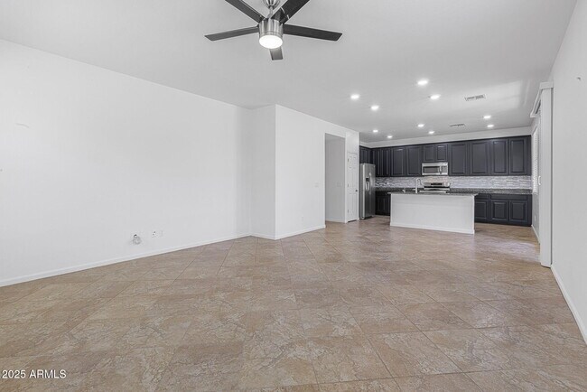 Building Photo - 3263 S Miller Dr