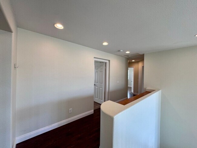 Building Photo - 4 bedroom Tierra Shores home for LEASE in ...