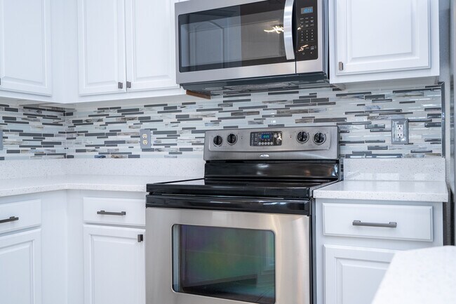 Building Photo - 3774 Eagle Isle Cir