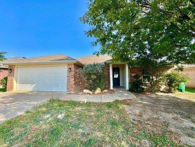 Building Photo - COMING MARCH 2026!! Beautiful 3-Bedroom Home Near Goodfellow AFB!