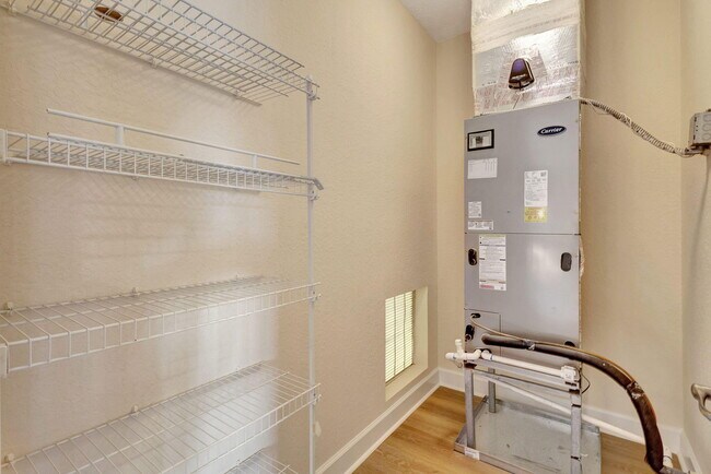 Building Photo - 4770 Cadiz Cir