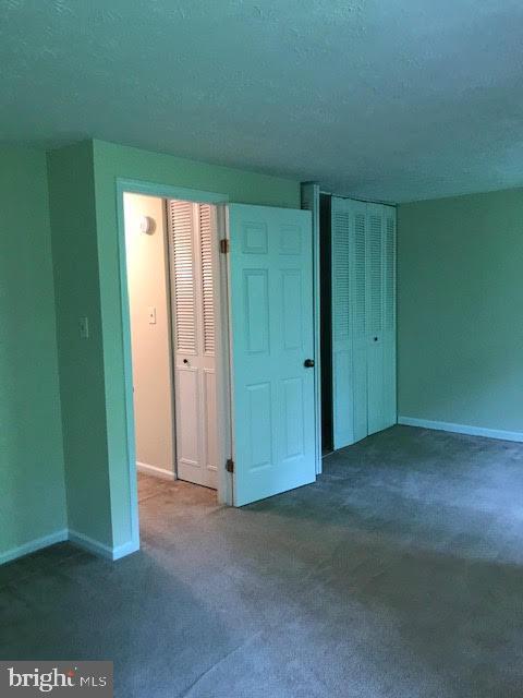 Building Photo - 16198 Henderson Ln