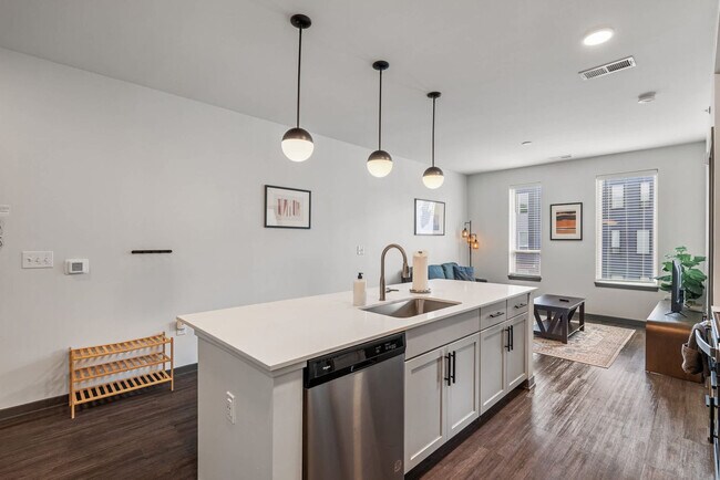 Building Photo - 6160 N Rural St