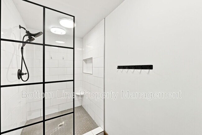 Building Photo - 10317 NC 42