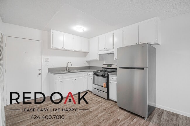 Building Photo - 706 McDonald Ave