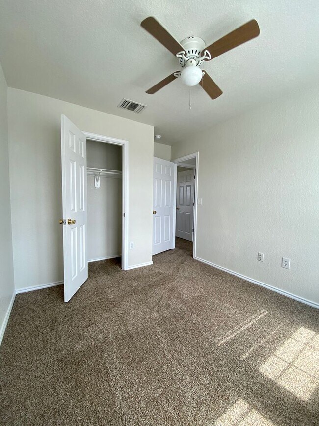 Building Photo - 11215 Dublin Trace