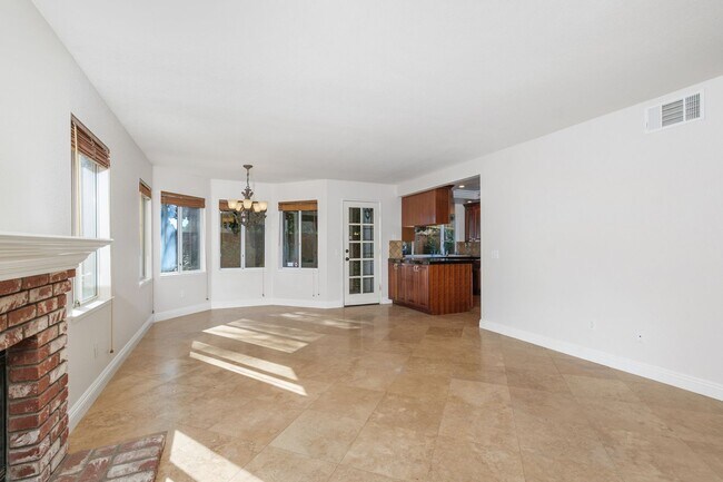 Building Photo - 30207 Silver Ridge Ct