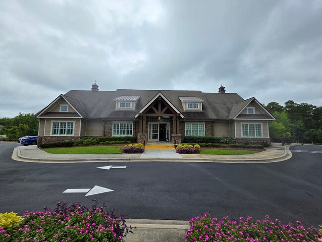 Building Photo - 82120 Standing Oak Dr