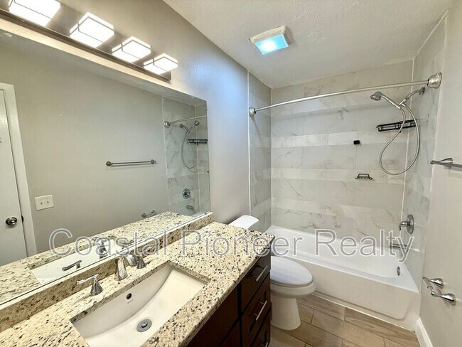 Building Photo - 7048 Hollowell Dr