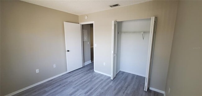 Building Photo - 7866 Eagle Creek Dr